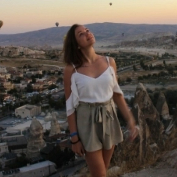 FIRM! Deleting today 🆕 Ruffle Off Shoulder Romper - Picture 5 of 5